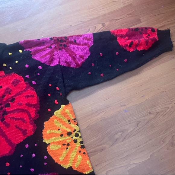 Black and Purple Cowl Neck Sweater with Circular Designs, Christine Foley, Nice! - Picture 4 of 6